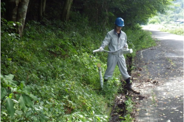Measurement of radiation dose rate (Kainosaka, Kawauchi Village)