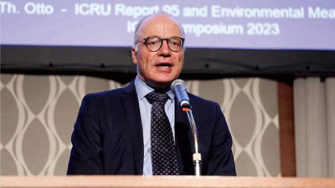 Dr. Thomas Otto氏の講演の様子