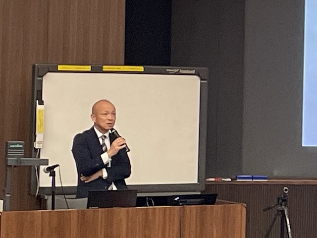 早稲田大学での出前授業